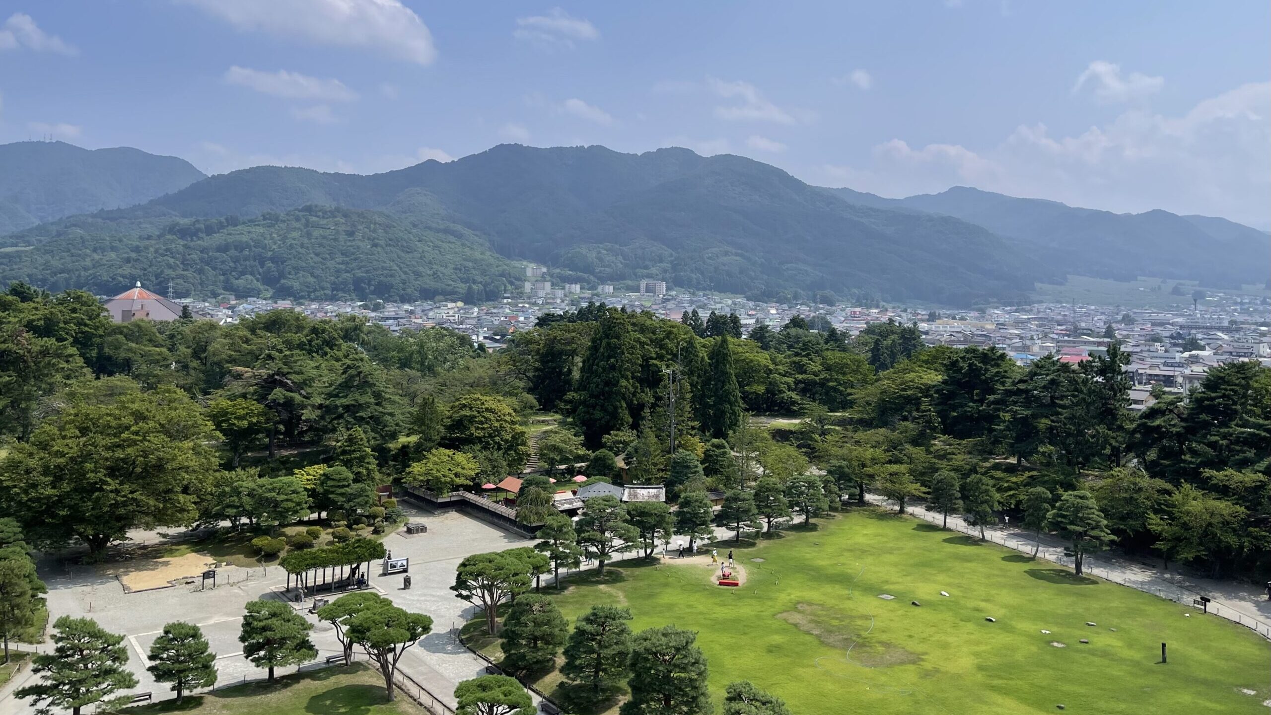 鶴ヶ城天守閣からの眺め
