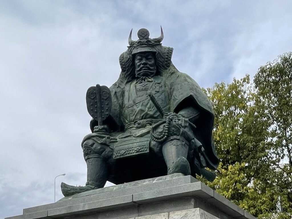 信玄公銅像